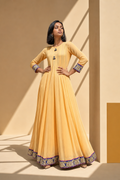Sunhara Azafranado